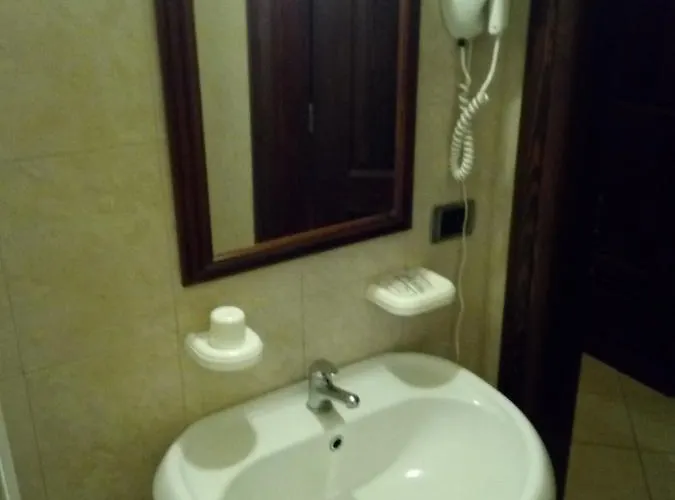 酒店 Ristorante Rosa 3*